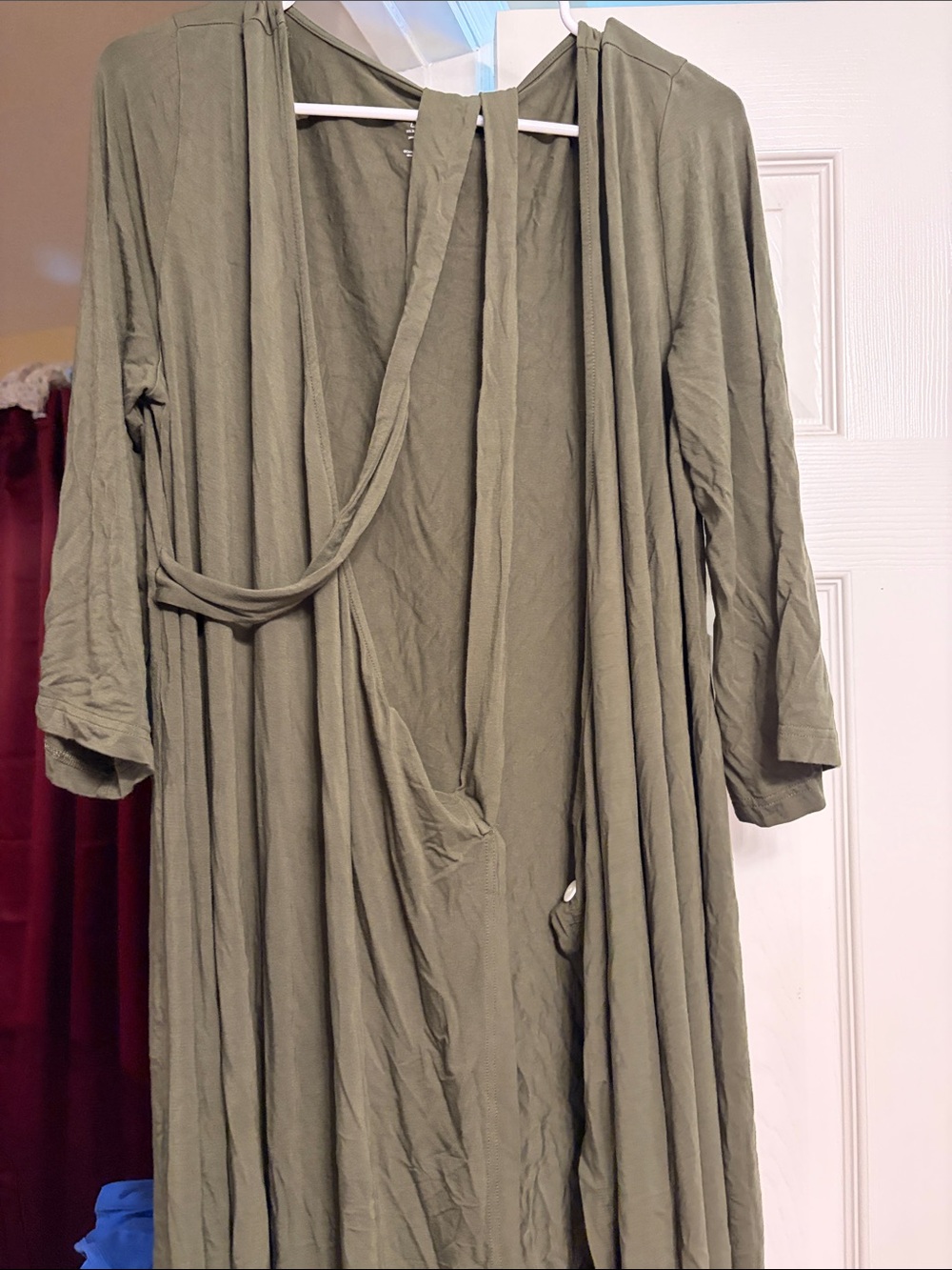 Caden Lane Olive Green V-Neck Maternity/Nursing Robe - Picture 3 of 3